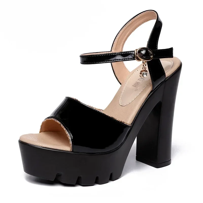 Sandalias de charol con parte  - Block Heel Ankle Boots reseña y precio