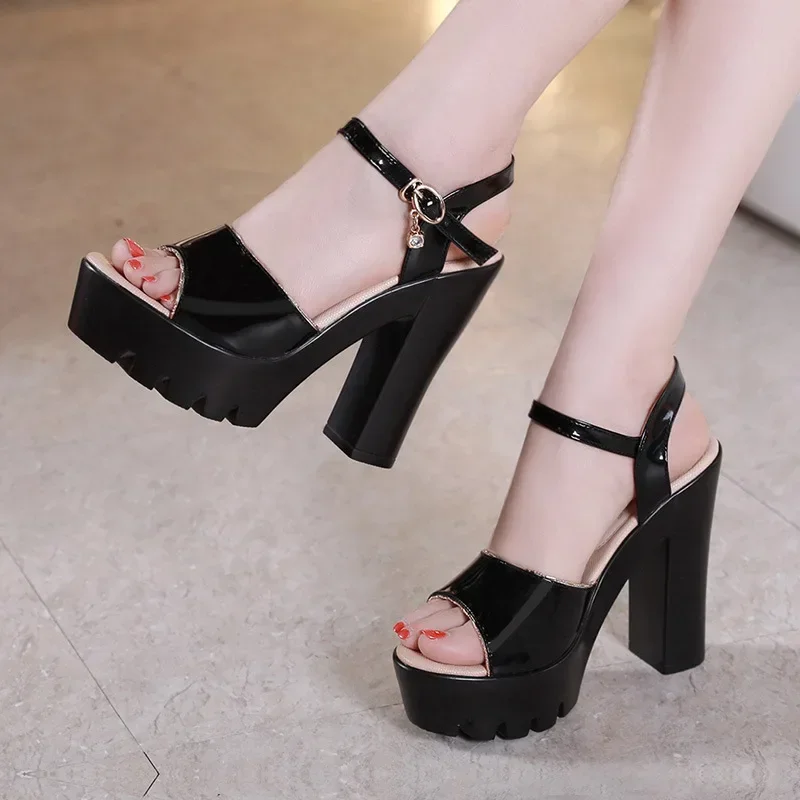 Sandalias de charol con parte  - Block Heel Ankle Boots reseña y precio