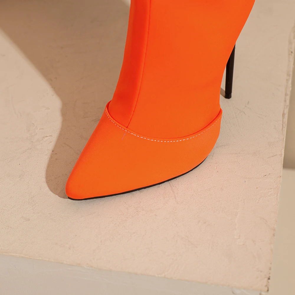 Nuevas botas por encima de la  - Women'S Shoes Yellow reseña y precio